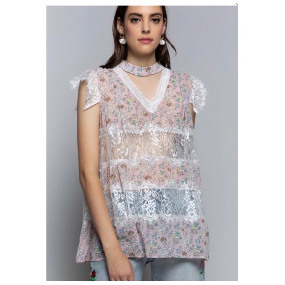 *SALE* POL Lace Detail Floral Top - Picture 5 of 9